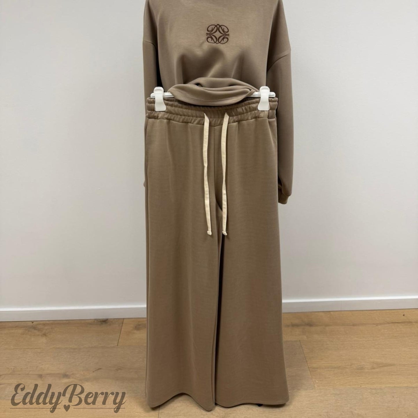 Cozy Two-Piece Lounge Set – One Size (bis Gr. 44 tragbar) | MEETS Liveverkauf