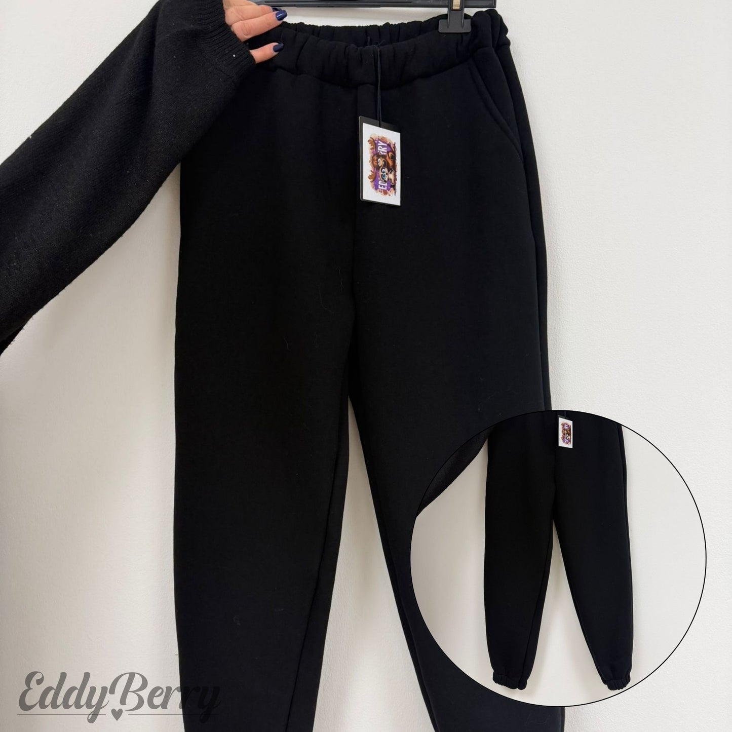Gefütterte Cozy Jogger – Schwarz | MEETS Liveverkauf