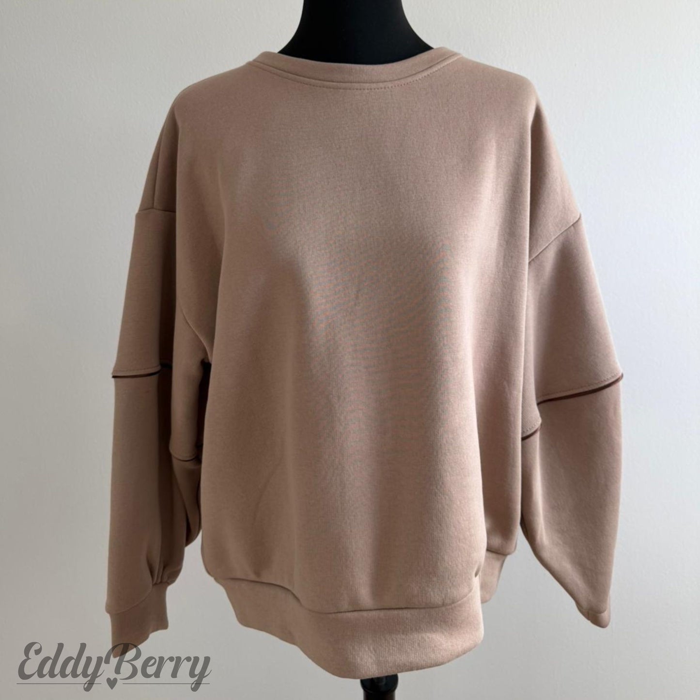 Oversize Sweater mit Ziernaht – One Size (bis Gr. 46 tragbar) | MEETS Liveverkauf